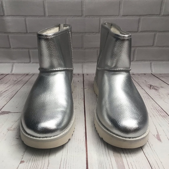 UGG Classic Mini Metallic Ankle Boots in Silver - Picture 2 of 6